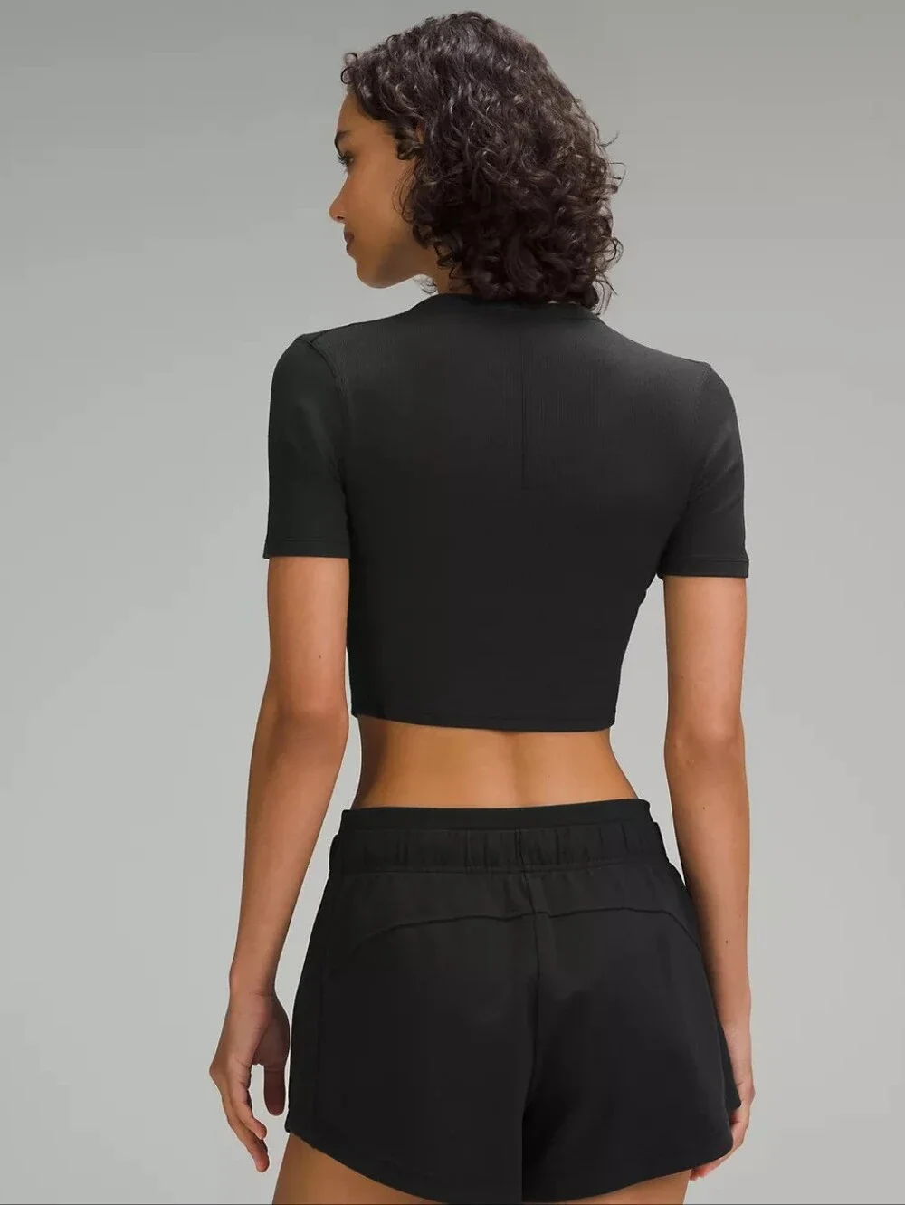 Lululemon Athletica Hold Tight Straight Hem Cropped T-Shirt Size 4